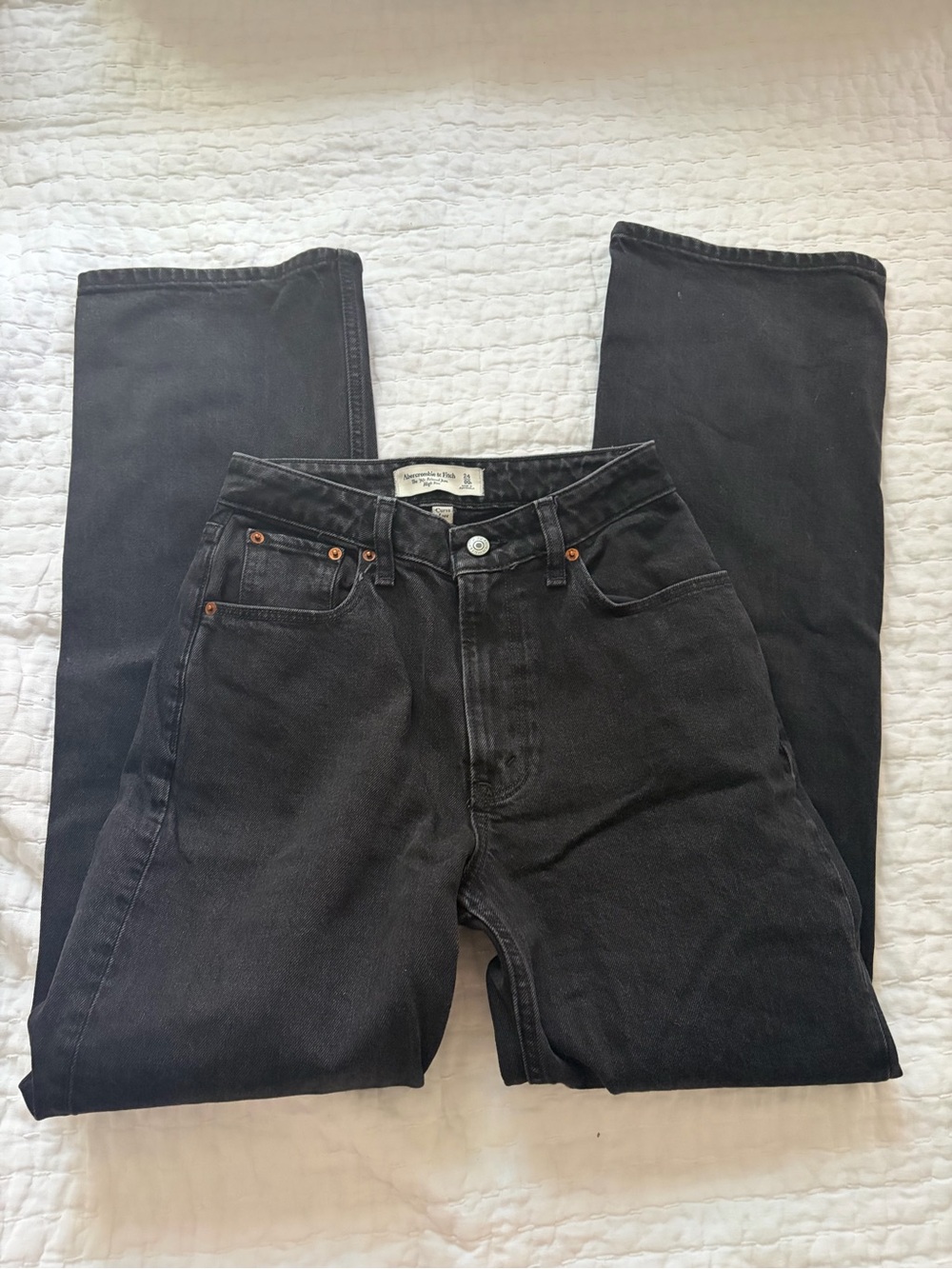 Abercrombie & Fitch Black Straight-Leg 90s relaxed high rise curve love 25